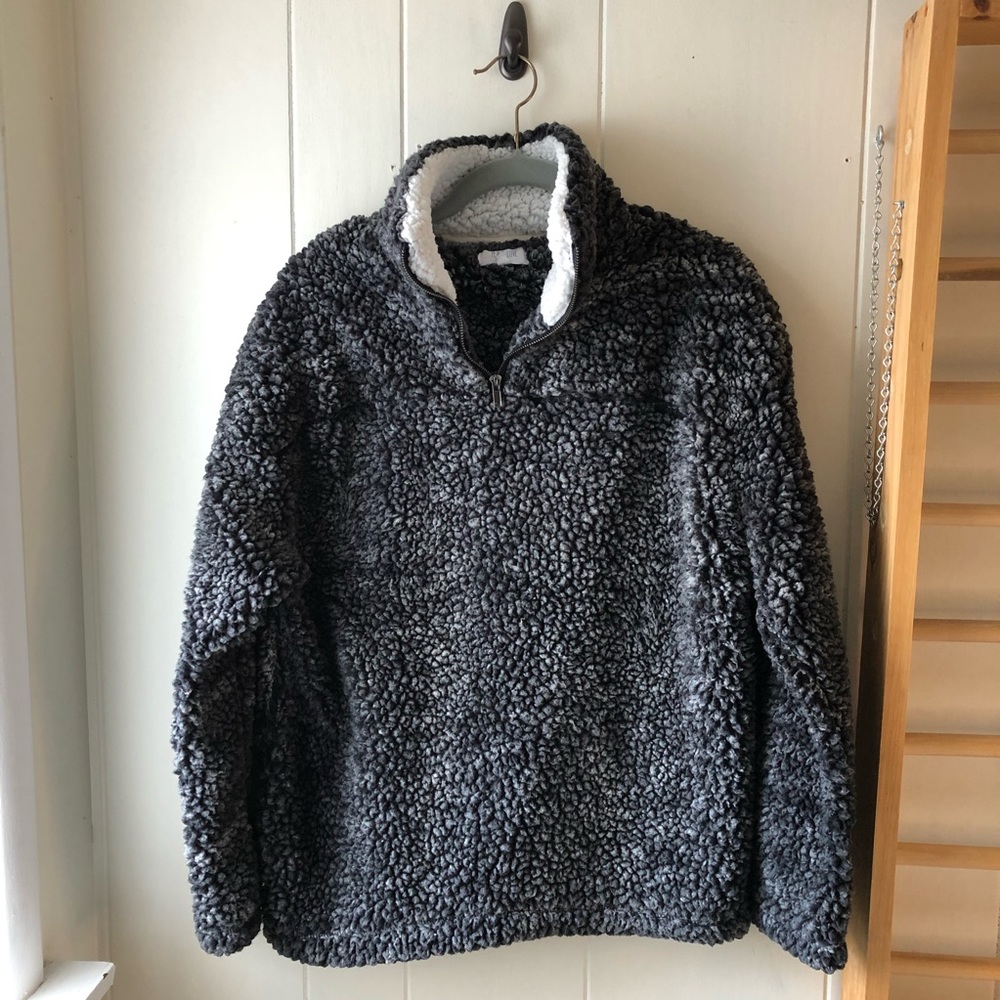 *PEACH LOVE Grey Black White Collar Zip Soft Fleece  Women’s size Small Sweater